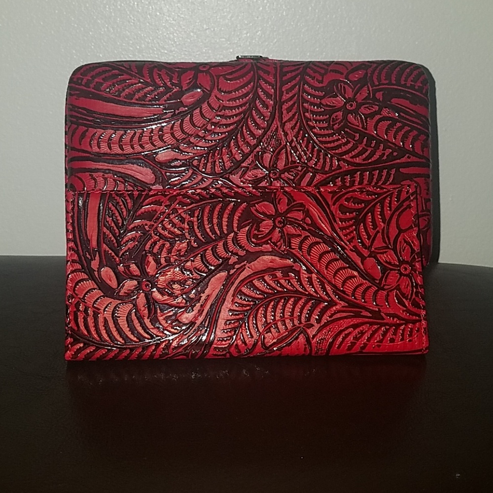 Large Compartment PocketBook w/BillFold